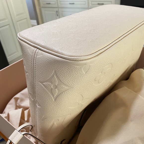 BNWT Empriente Neverfull MM - Picture 13 of 16